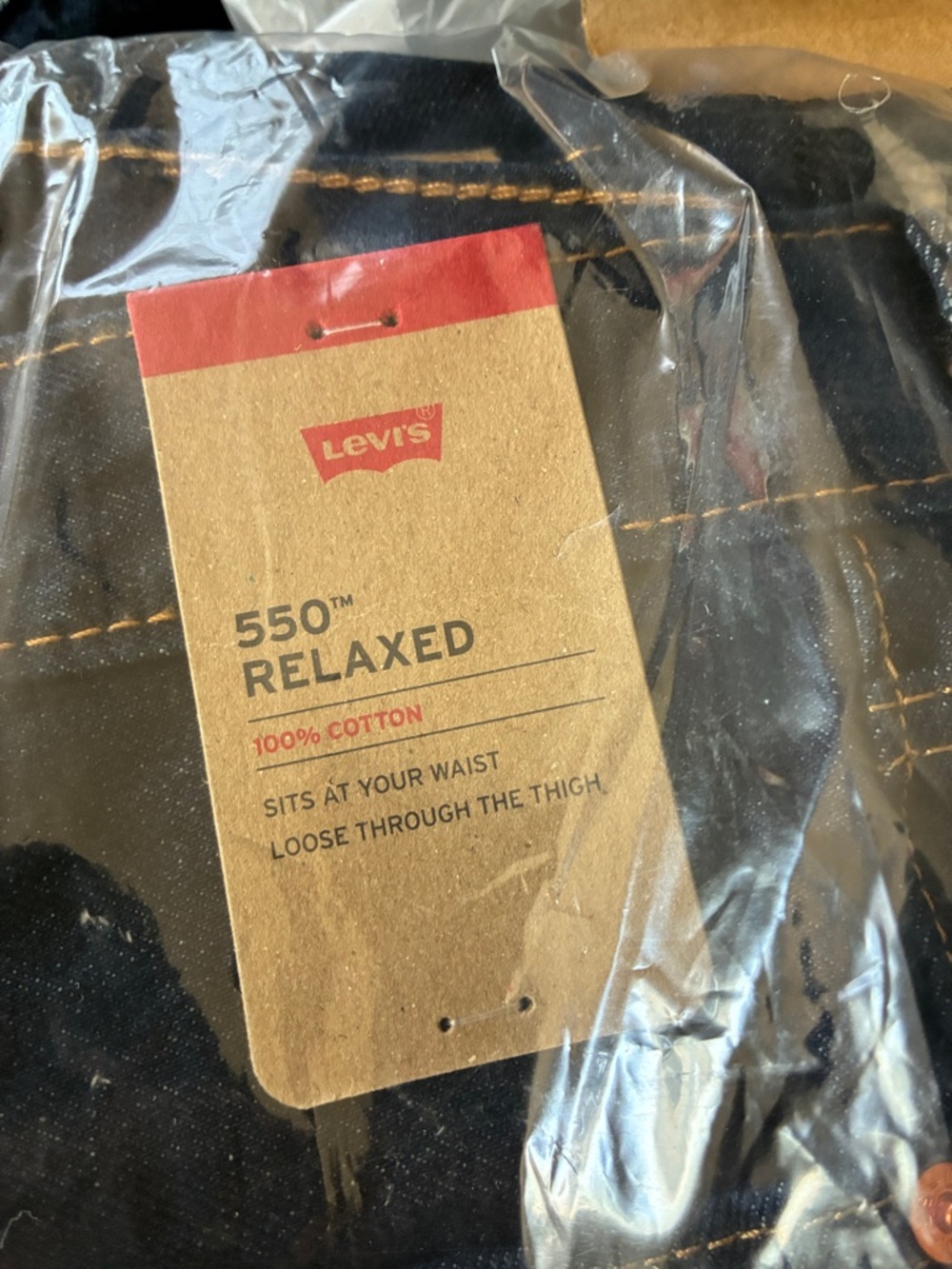 NWT Levi's 550-Men’s Dark Blue Relaxed Fit Jeans with Tan Stitching 38x30 New - Picture 3 of 7